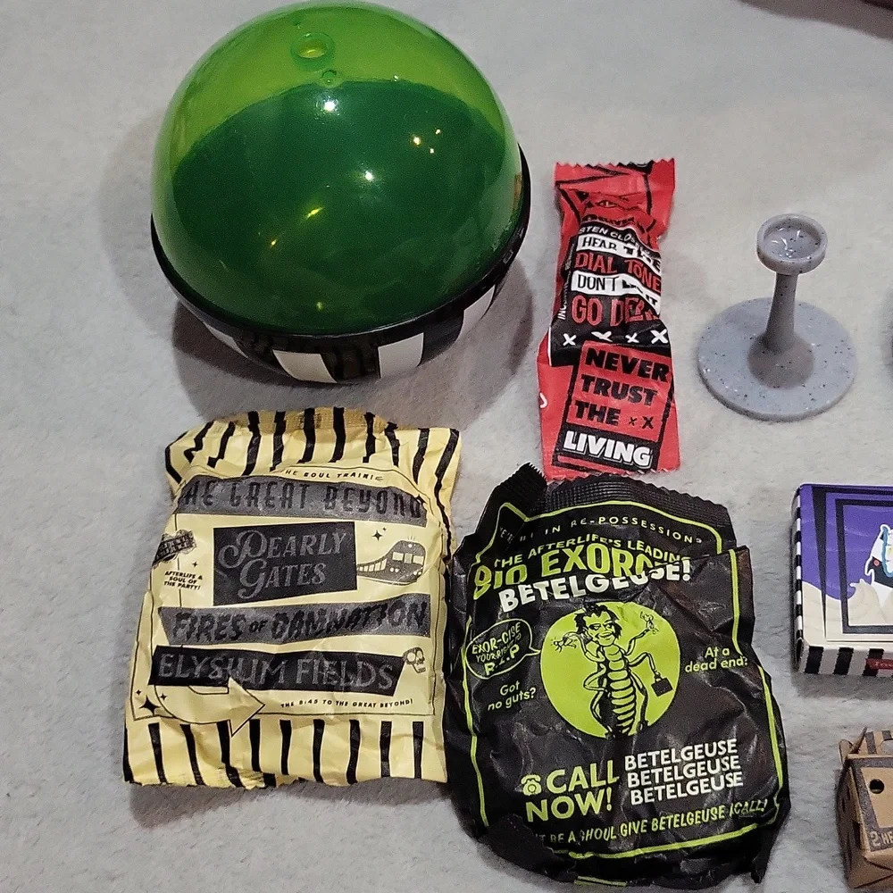 Miniverse Make It Mini Food Sandworm